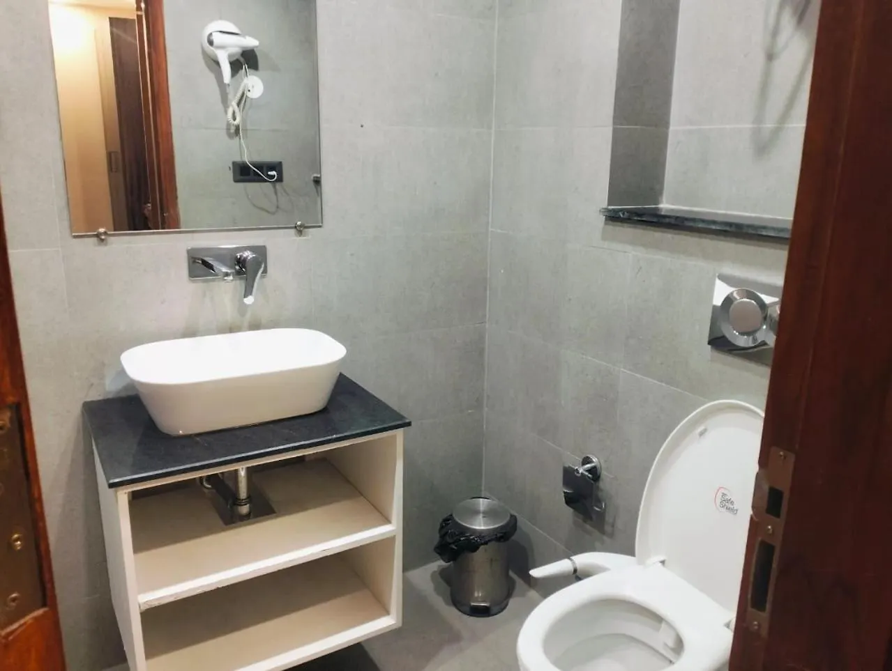 Hotel Royal Galaxy Blest Park New Delhi